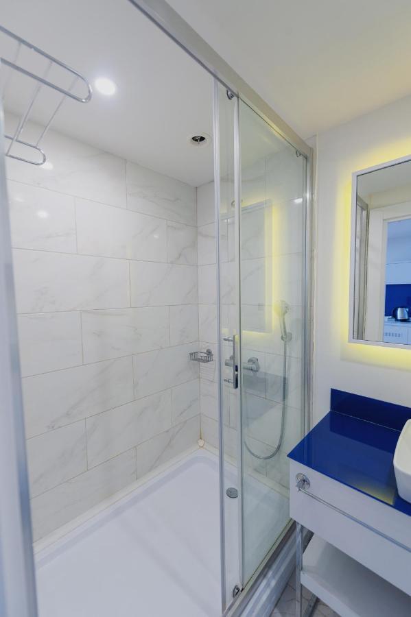 Aparthotel ~ Orbi City ~ Batoumi Extérieur photo