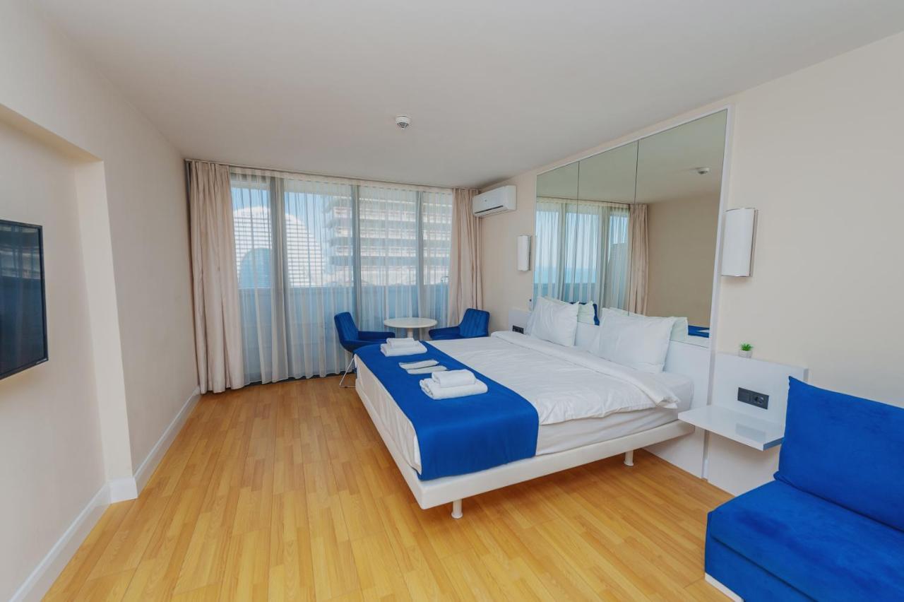 Aparthotel ~ Orbi City ~ Batoumi Extérieur photo